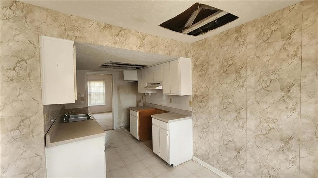3 bedroom, 3 bathroom, 1,452 sq ft townhouse under contract at 723 Cedar Pointe Court, Marietta, GA 30008 — photo 9