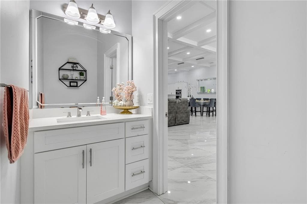 6 bedroom, 6 bathroom, 3,827 sq ft single family residence for sale at 81 Hager Drive, Riverdale, GA 30274 — photo 4