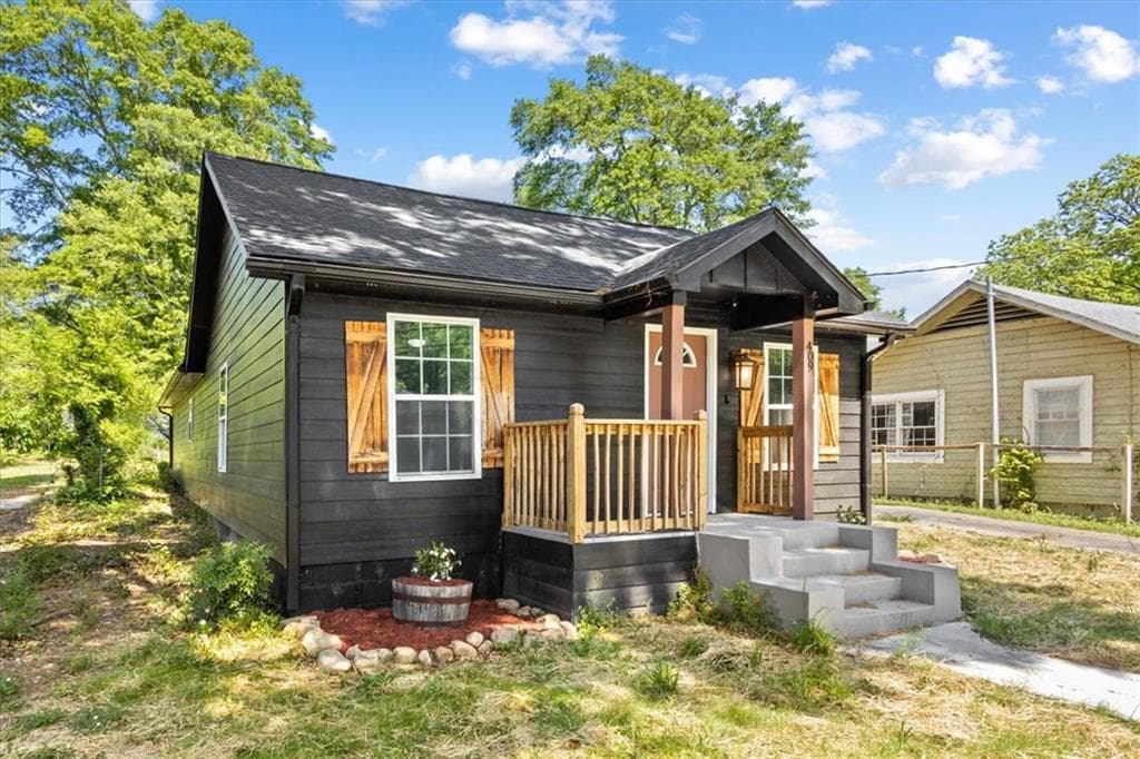 3 bedroom, 2 bathroom, 1,248 sq ft single family residence for sale at 409 Calhoun Avenue, Rome, GA 30161 — photo 4