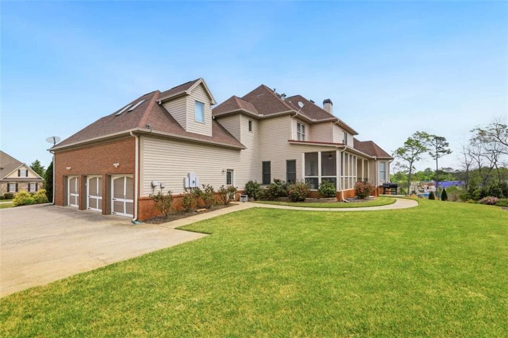 6 bedroom, 6 bathroom, 5,756 sq ft single family residence for sale at 5653 Tuxedo Drive, Douglasville, GA 30135 — photo 2
