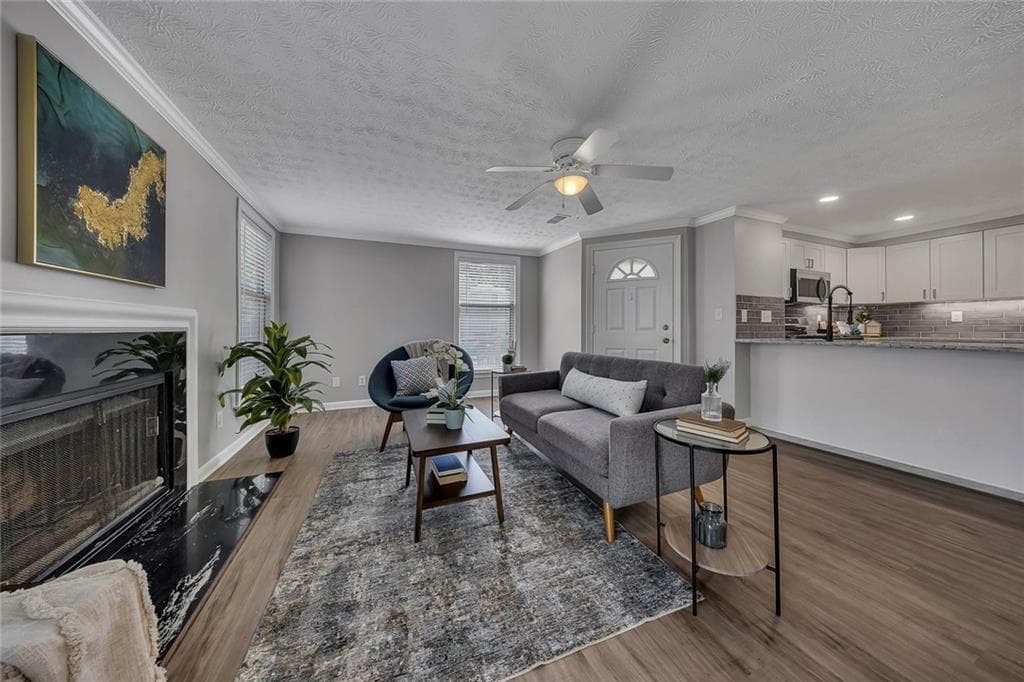 1 bedroom, 1 bathroom, 810 sq ft condominium for sale at 1321 Keys Lake Drive, Brookhaven, GA 30319 — photo 6