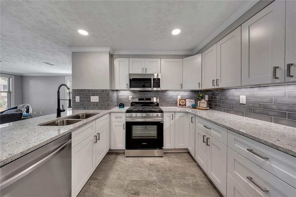 1 bedroom, 1 bathroom, 810 sq ft condominium for sale at 1321 Keys Lake Drive, Brookhaven, GA 30319 — photo 10