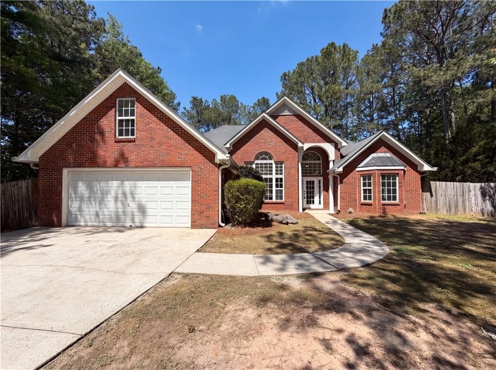 3 bedroom, 2 bathroom, 2,188 sq ft single family residence for sale at 335 Hunters Glen, Fayetteville, GA 30215