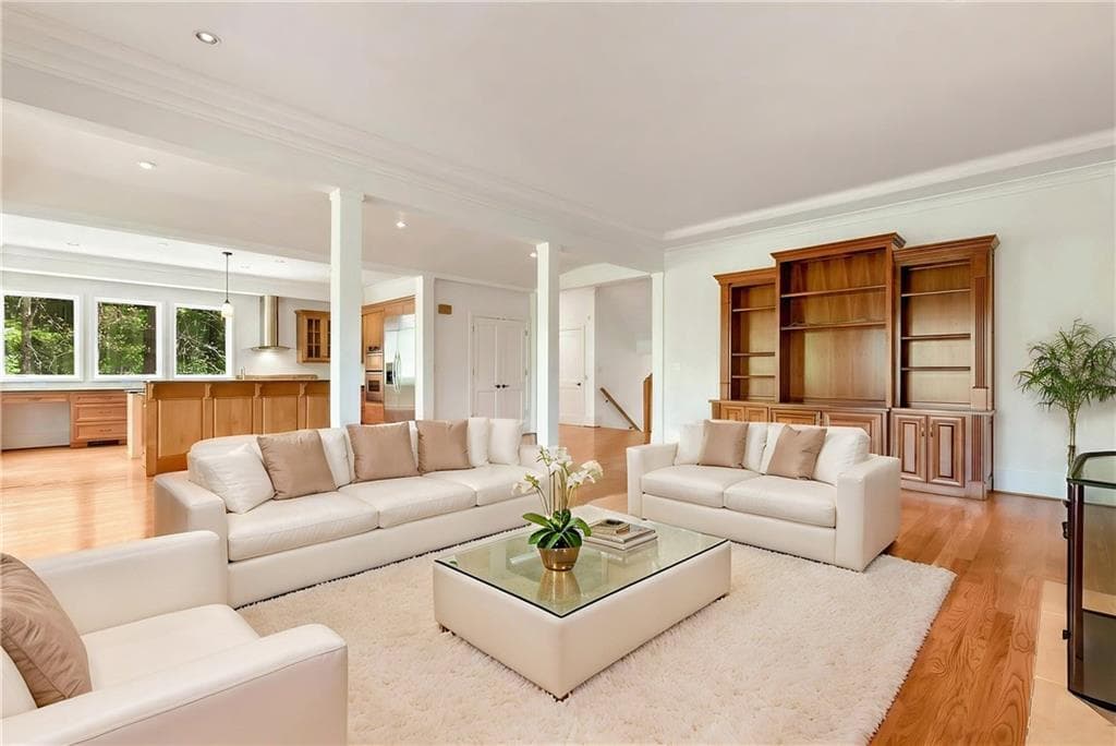4 bedroom, 4 bathroom, 4,449 sq ft single family residence for sale at 6960 Riverside Drive, Atlanta, GA 30328 — photo 8