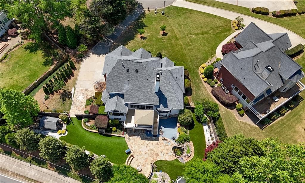 6 bedroom, 5 bathroom, 5,615 sq ft single family residence for sale at 5320 Brookglen Court, Cumming, GA 30040 — photo 8