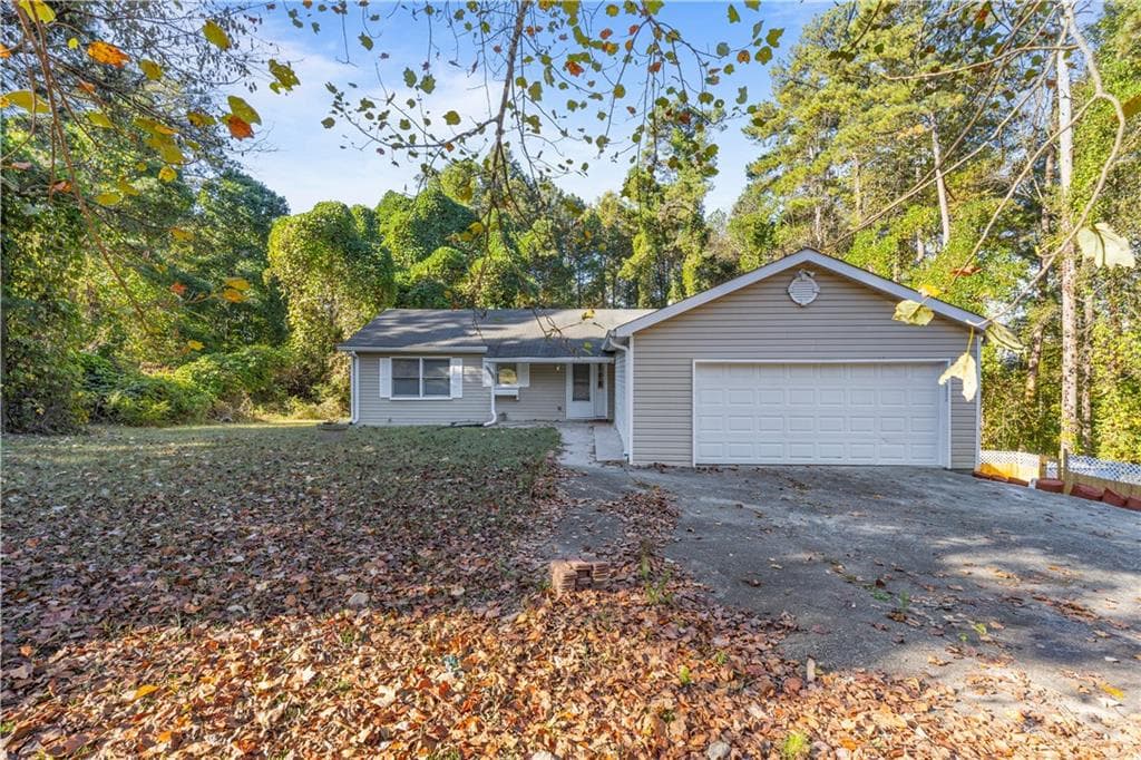 4 bedroom, 3 bathroom, 2,800 sq ft single family residence under contract at 667 Alcovy Forest Drive, Lawrenceville, GA 30045