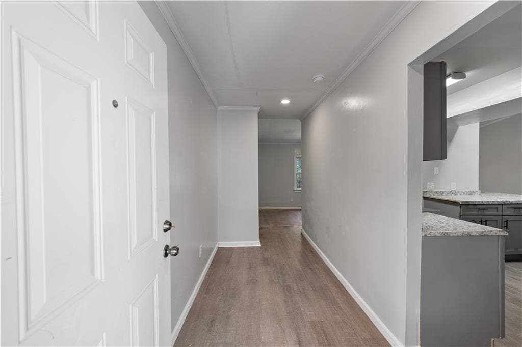 4 bedroom, 3 bathroom, 2,800 sq ft single family residence under contract at 667 Alcovy Forest Drive, Lawrenceville, GA 30045 — photo 5
