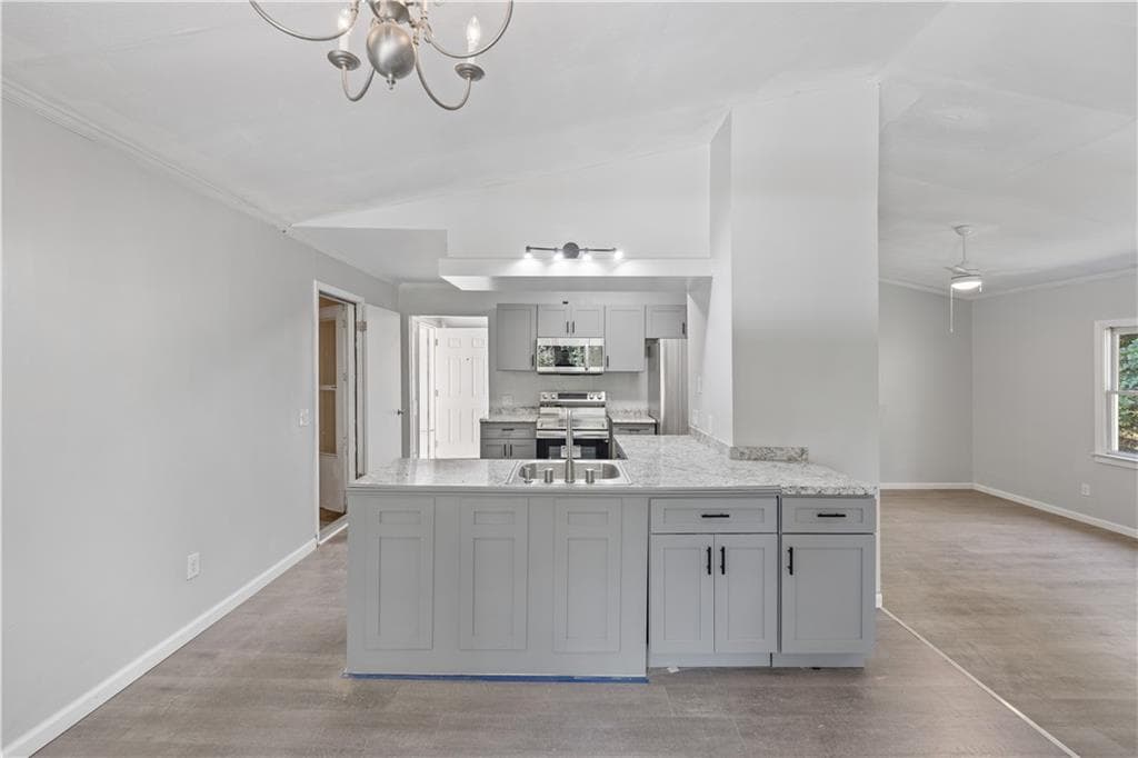 4 bedroom, 3 bathroom, 2,800 sq ft single family residence under contract at 667 Alcovy Forest Drive, Lawrenceville, GA 30045 — photo 8