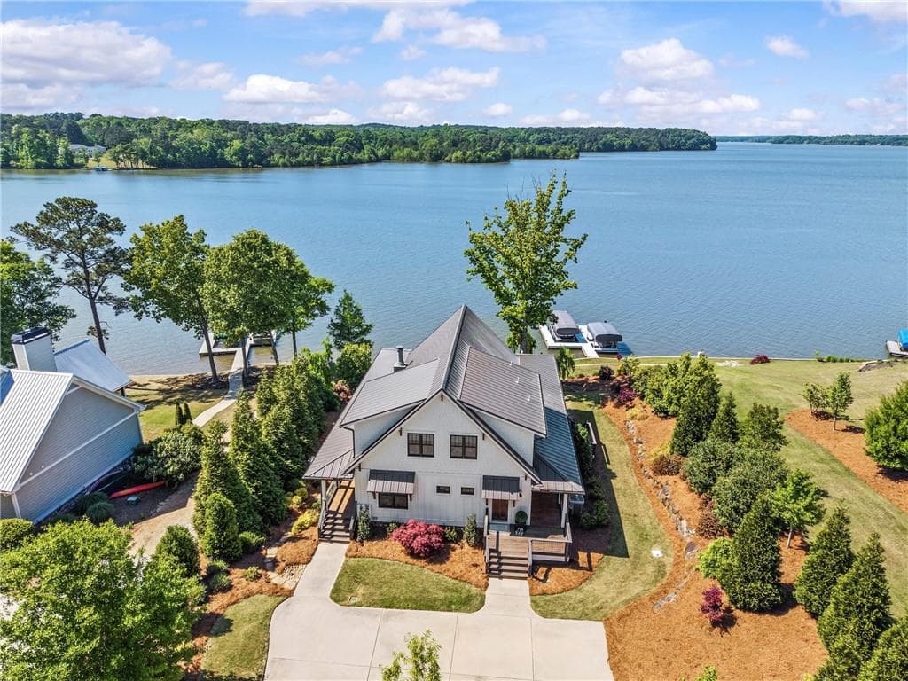 4 bedroom, 5 bathroom, 4,082 sq ft single family residence for sale at 1951 Northwoods Drive, Greensboro, GA 30642 — photo 3