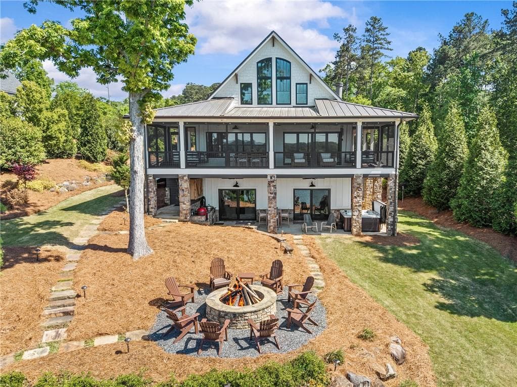 4 bedroom, 5 bathroom, 4,082 sq ft single family residence for sale at 1951 Northwoods Drive, Greensboro, GA 30642 — photo 5