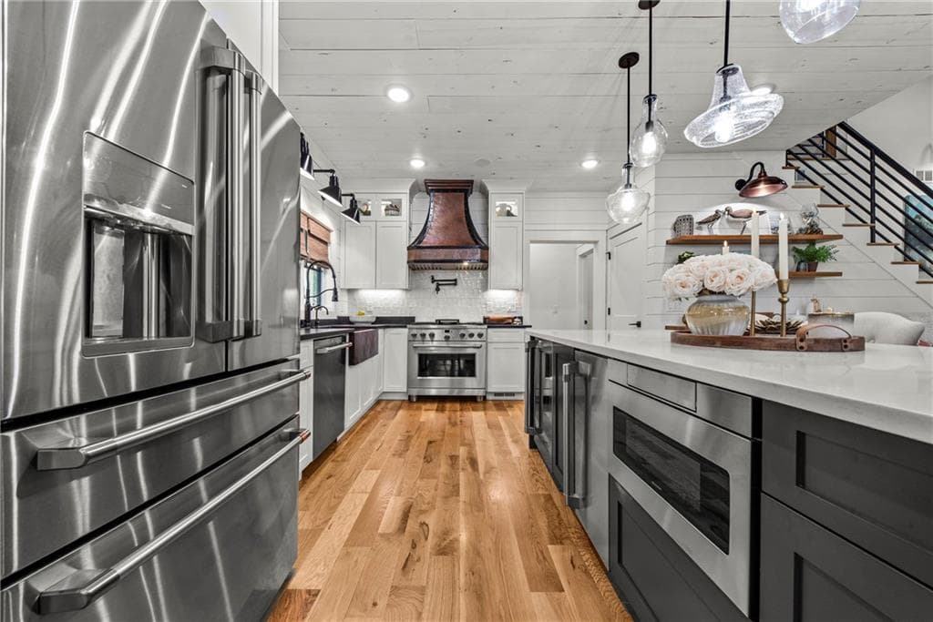 4 bedroom, 5 bathroom, 4,082 sq ft single family residence for sale at 1951 Northwoods Drive, Greensboro, GA 30642 — photo 9