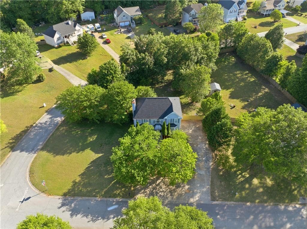 4 bedroom, 3 bathroom, 2,700 sq ft single family residence sold at 19 Kacey Court, Powder Springs, GA 30127