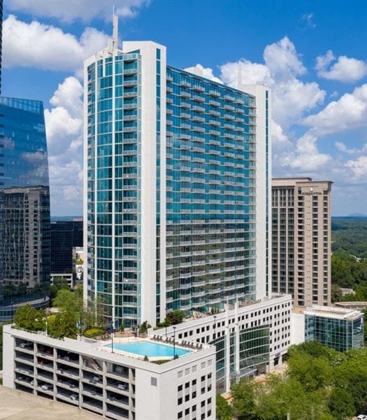 1 bedroom, 1 bathroom, 750 sq ft condominium for sale at 3324 Peachtree Road 1115, Atlanta, GA 30326 — photo 1 of 31