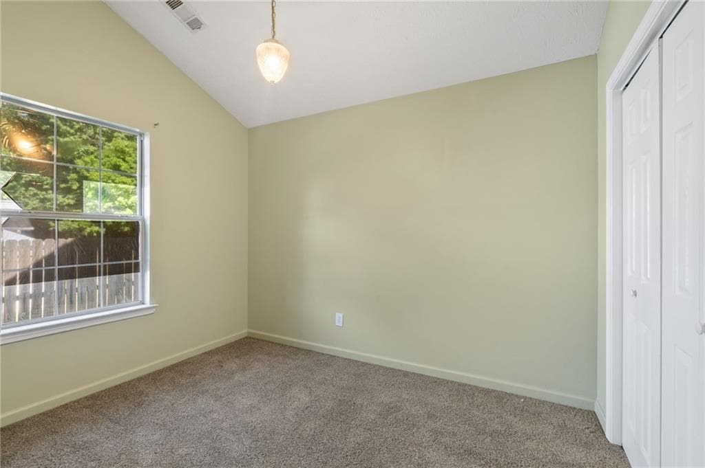 4 bedroom, 2 bathroom, 1,800 sq ft single family residence for sale at 240 Plantation Boulevard, Stockbridge, GA 30281 — photo 5