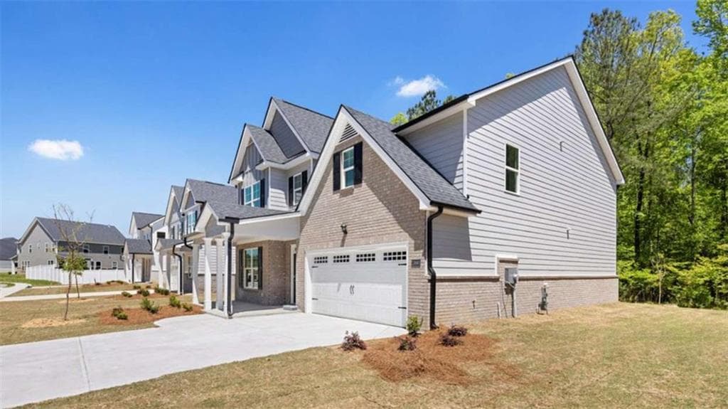 4 bedroom, 4 bathroom, 2,920 sq ft single family residence under contract at 13484 Whitman Lane, Covington, GA 30014