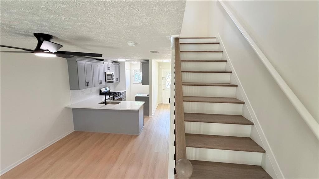 2 bedroom, 3 bathroom, 1,052 sq ft condominium for sale at 6719 Colchester Place, Norcross, GA 30093 — photo 5
