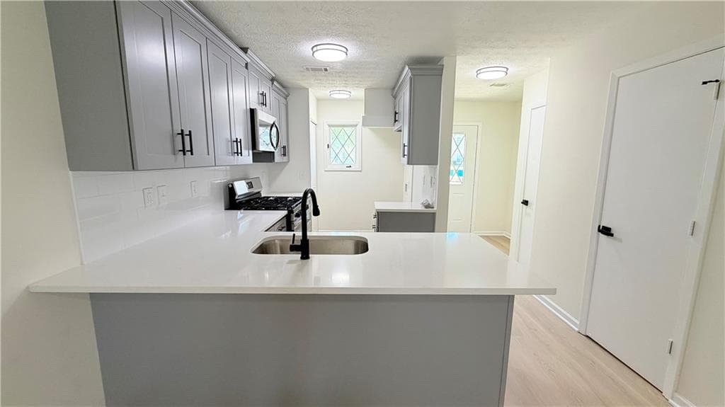 2 bedroom, 3 bathroom, 1,052 sq ft condominium for sale at 6719 Colchester Place, Norcross, GA 30093 — photo 7