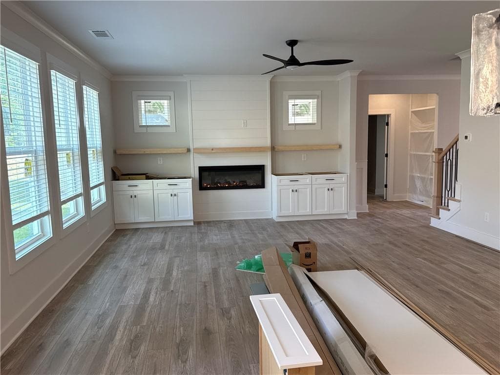 5 bedroom, 4 bathroom, 3,300 sq ft single family residence for sale at 2410 Reserve Manor Court, Lawrenceville, GA 30011 — photo 3