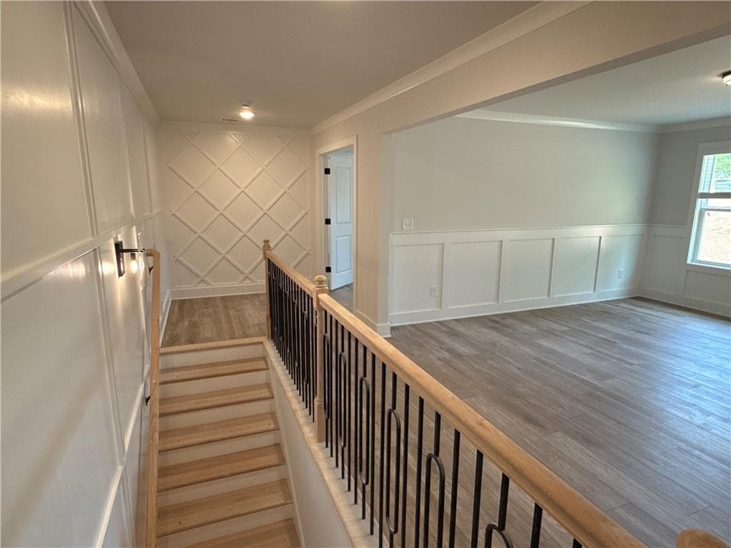 5 bedroom, 4 bathroom, 3,300 sq ft single family residence for sale at 2410 Reserve Manor Court, Lawrenceville, GA 30011 — photo 7