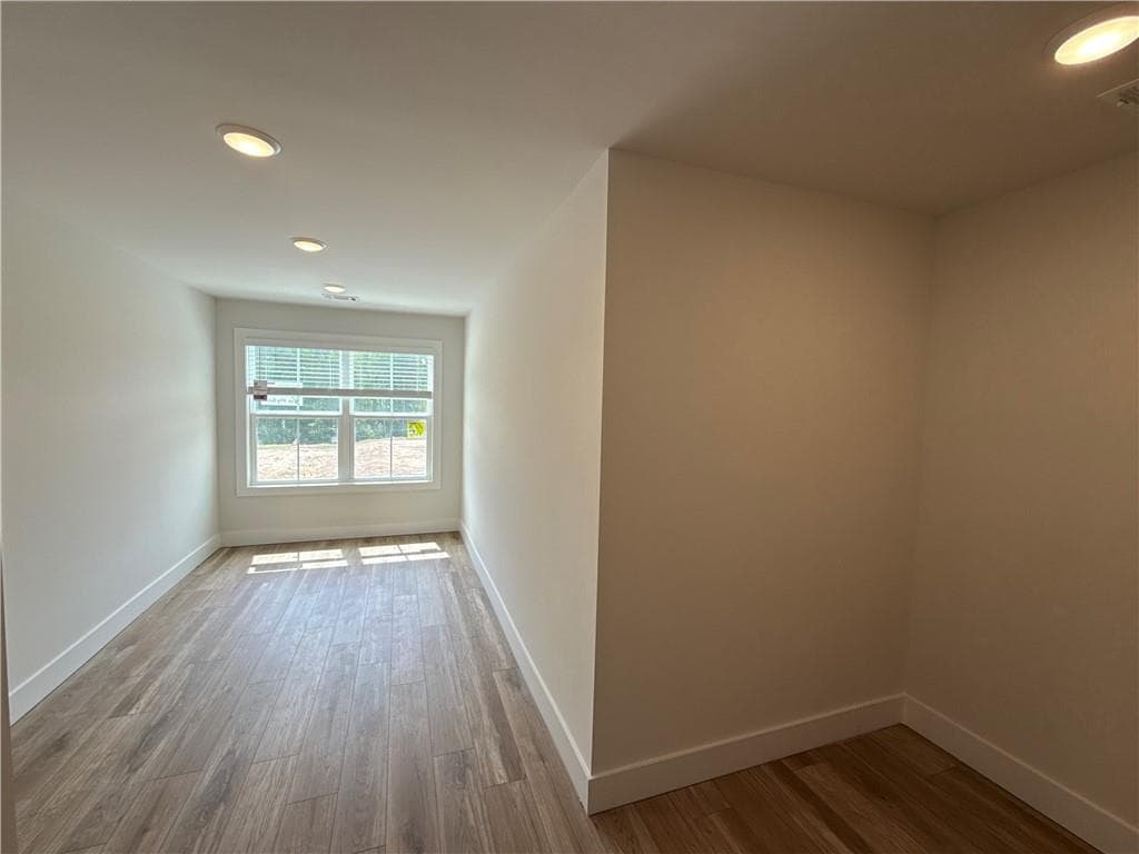 5 bedroom, 4 bathroom, 3,300 sq ft single family residence for sale at 2410 Reserve Manor Court, Lawrenceville, GA 30011 — photo 10