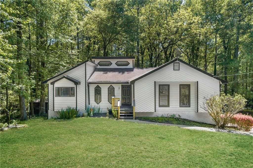 1373 Fairfield SW Drive, Lilburn, GA 30047 — most recent listing photo