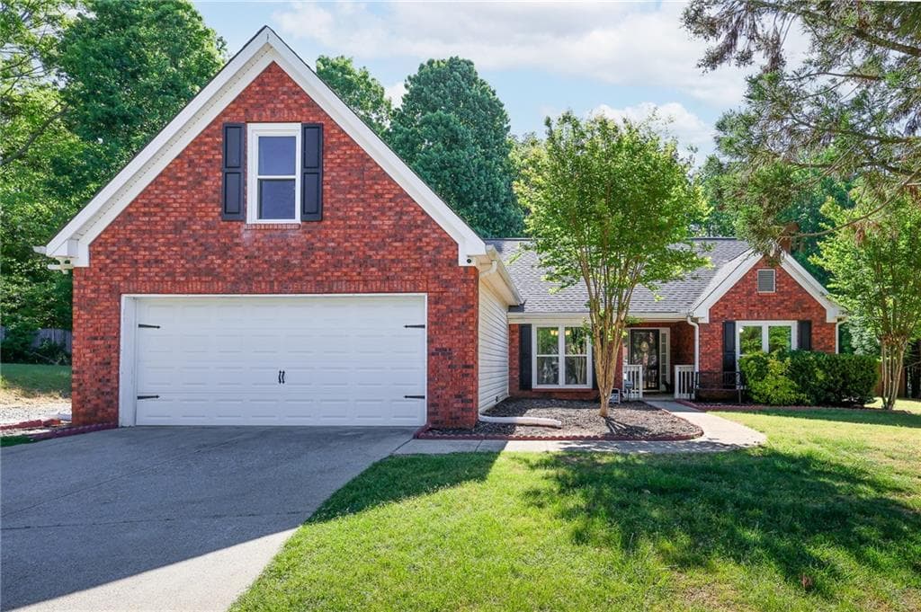 6332 Horizon Drive, Flowery Branch, GA 30542 — most recent listing photo