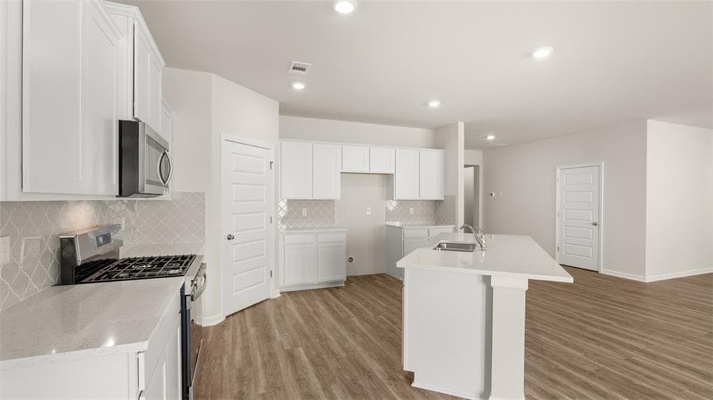 4 bedroom, 3 bathroom, 2,431 sq ft single family residence for sale at 2242 Edgecombe Lane, Dacula, GA 30019 — photo 9