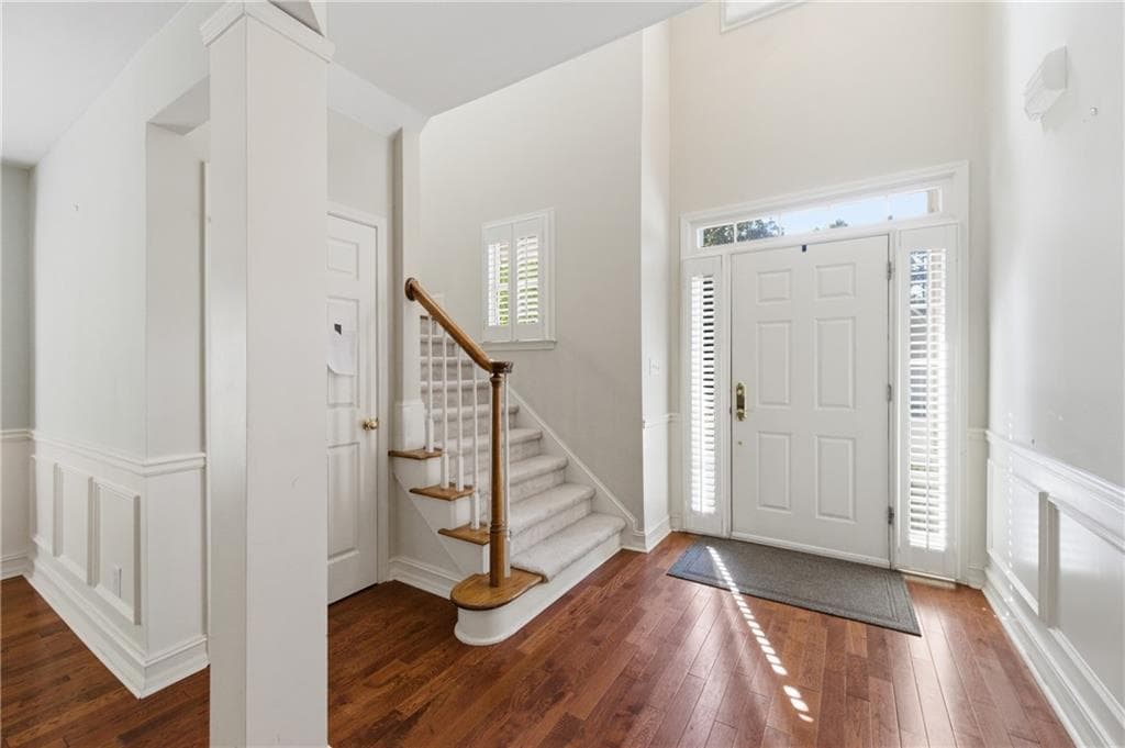3 bedroom, 3 bathroom, 2,680 sq ft single family residence for sale at 4825 Trolley Court, Atlanta, GA 30339 — photo 5