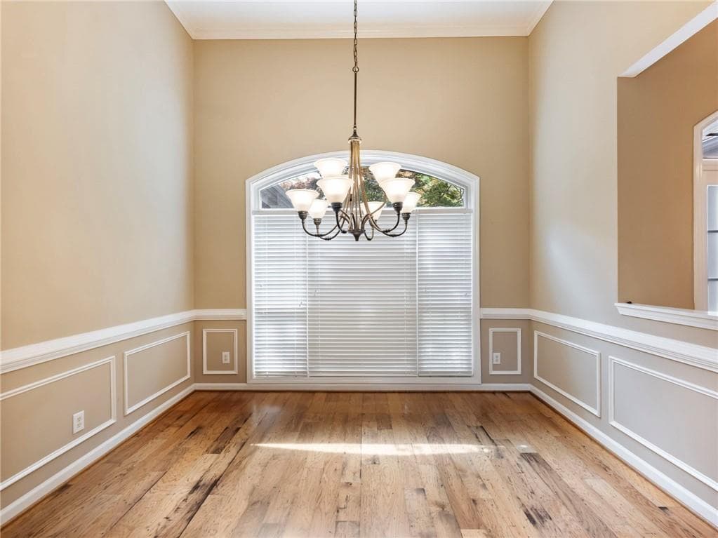 3 bedroom, 2 bathroom, 2,064 sq ft single family residence under contract at 4001 Asheville Court, Buford, GA 30519 — photo 4