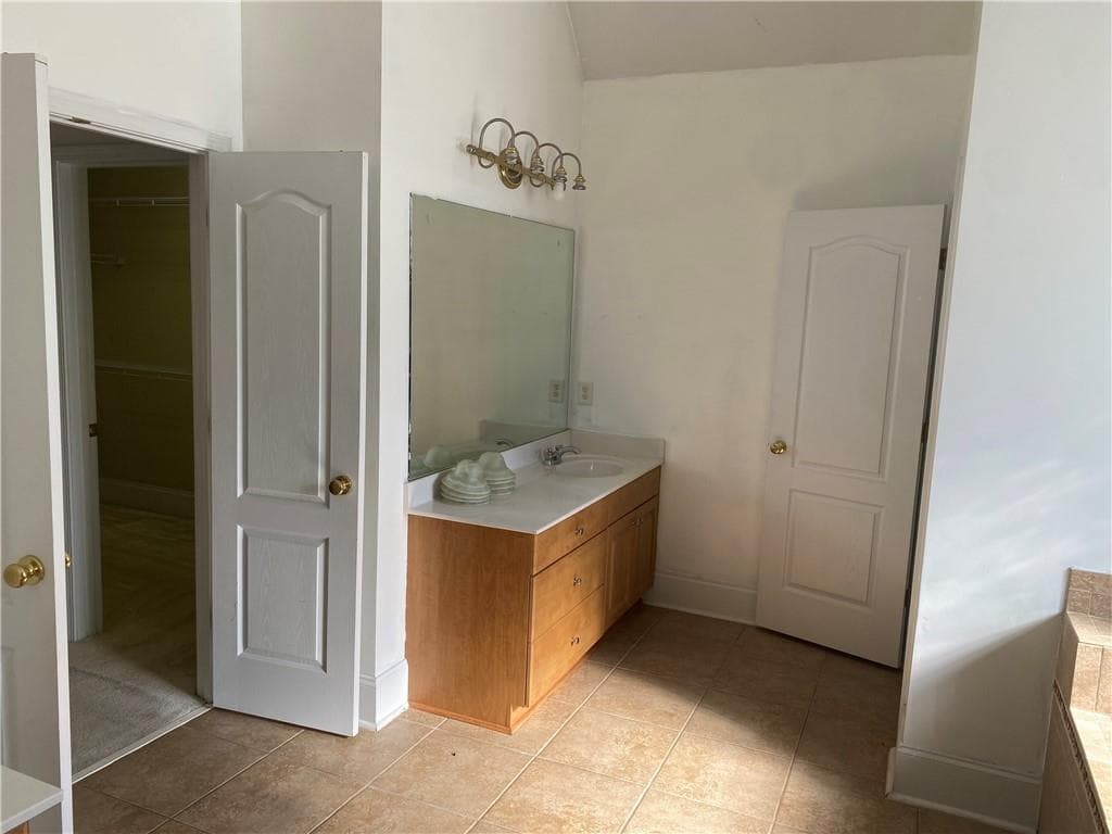 5 bedroom, 4 bathroom, 4,083 sq ft single family residence for rent at 8067 Revere Drive, Mcdonough, GA 30252 for $4,000 a month — photo 7