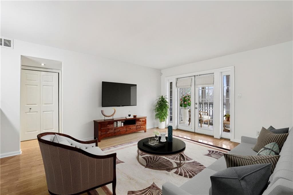 1 bedroom, 1 bathroom, 720 sq ft condominium under contract at 1445 Monroe Drive E5, Atlanta, GA 30324 — photo 2