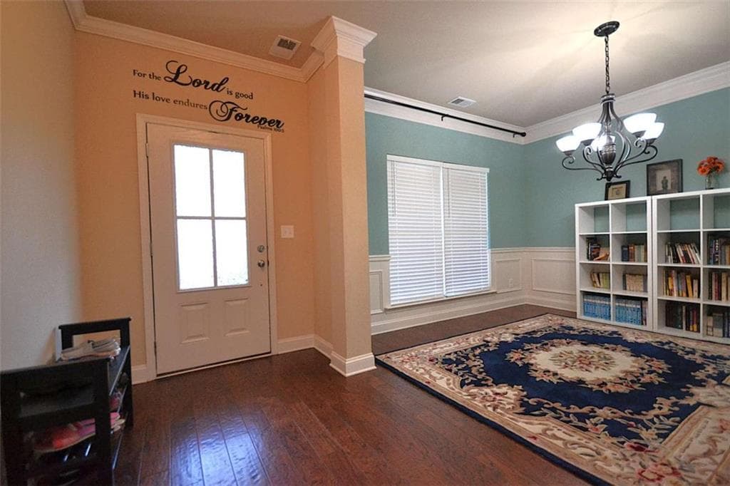 5 bedroom, 3 bathroom, 3,100 sq ft single family residence for sale at 560 Tuscany Walk Lane, Lawrenceville, GA 30043 — photo 6