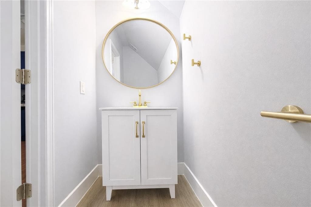 3 bedroom, 3 bathroom, 1,940 sq ft townhouse under contract at 546 Woodland Park Terrace, Lawrenceville, GA 30043 — photo 5