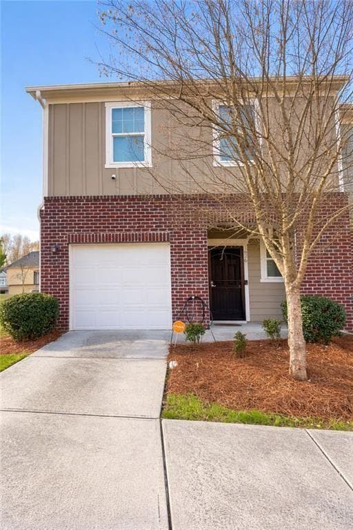 3 bedroom, 3 bathroom, 1,589 sq ft townhouse for sale at 1626 Larkspur Trail, Conyers, GA 30012
