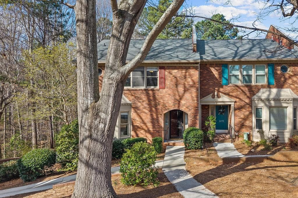 6405 Windsor Trace Drive, Peachtree Corners, GA 30092 — most recent listing photo
