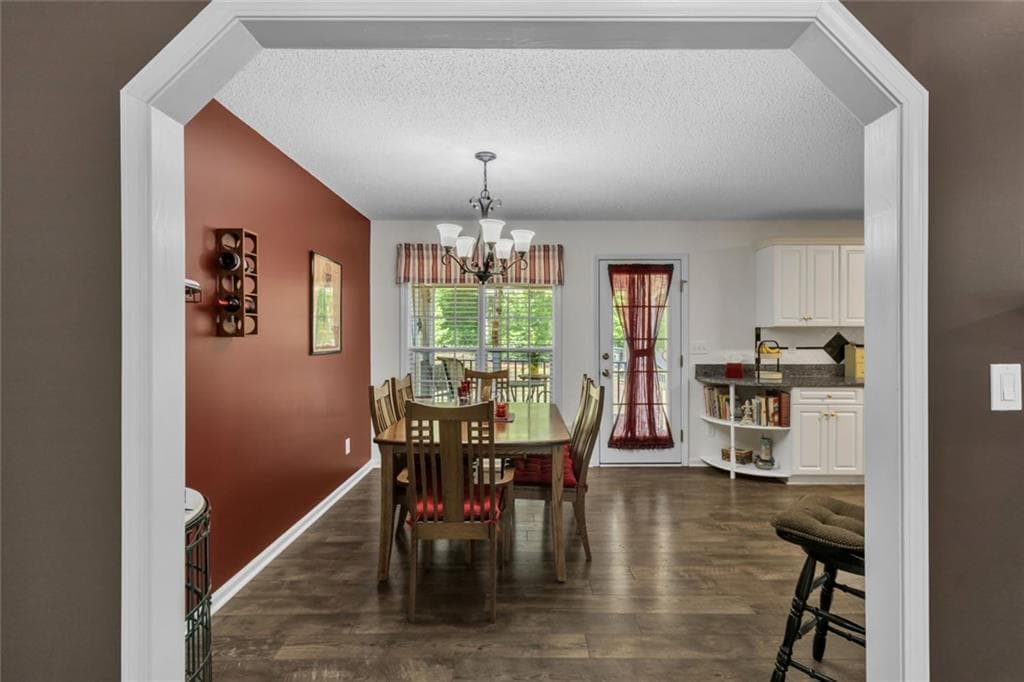 4 bedroom, 3 bathroom, 2,458 sq ft single family residence for sale at 195 Vincent Court, Dallas, GA 30157 — photo 9