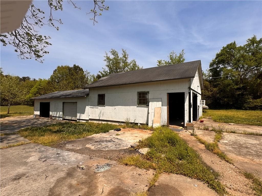 2 bedroom, 2 bathroom, 1,674 sq ft single family residence for sale at 1500 Cook Road, Oxford, GA 30054 — photo 3