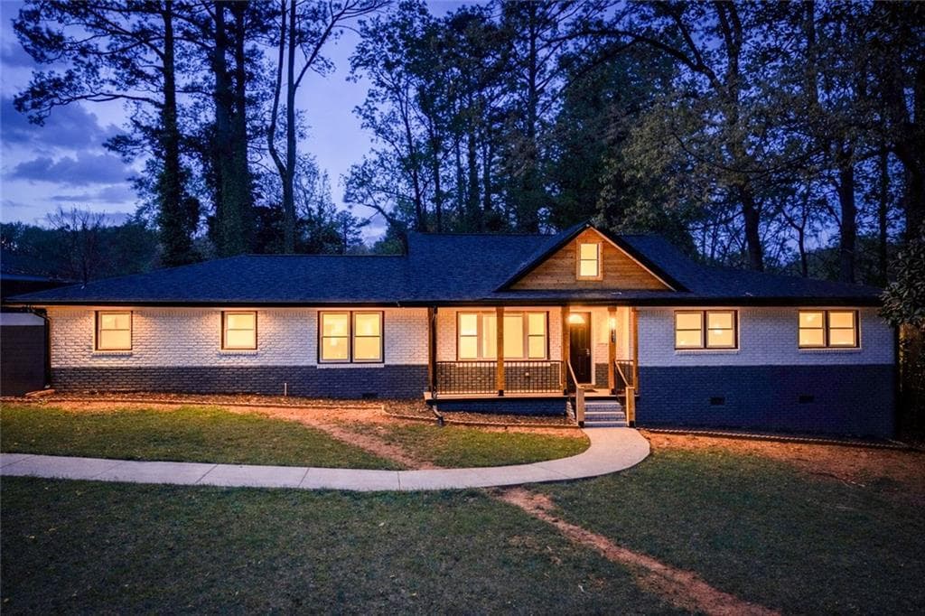 3 bedroom, 2 bathroom, 1,474 sq ft single family residence sold at 1747 Glenhaven Circle, Decatur, GA 30035