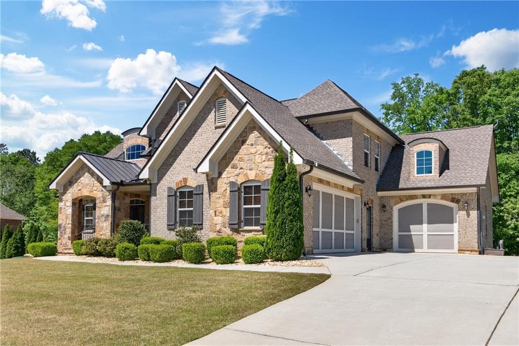 6 bedroom, 5 bathroom, 5,396 sq ft single family residence for sale at 2710 Bolton Abbey Drive, Marietta, GA 30064 — photo 4