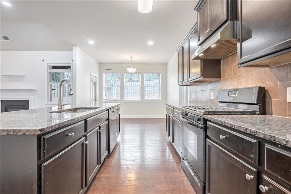 4 bedroom, 3 bathroom, 2,334 sq ft single family residence for rent at 4106 Bunker Drive, Austell, GA 30106 for $2,550 a month — photo 6