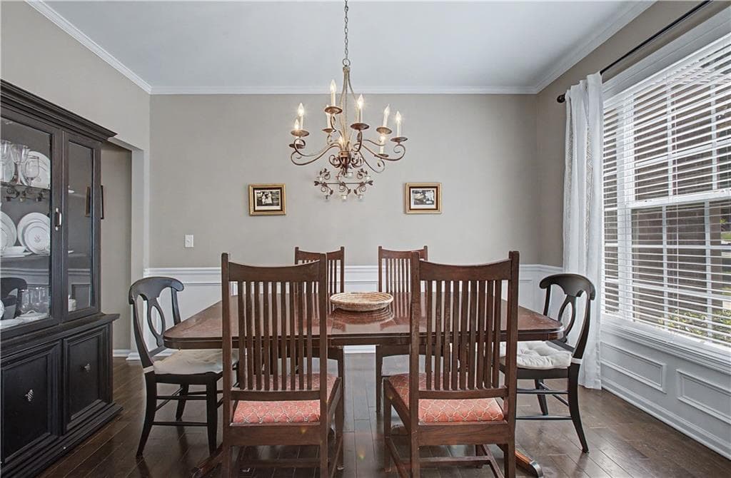 4 bedroom, 3 bathroom, 2,500 sq ft single family residence for sale at 2430 Terry Court, Cumming, GA 30041 — photo 8