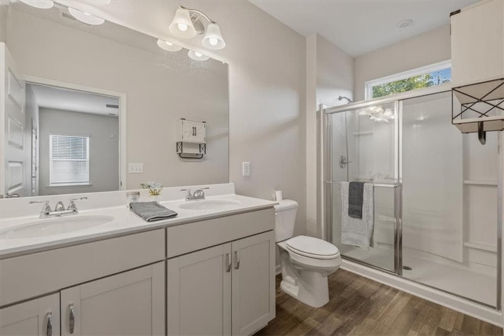 3 bedroom, 2 bathroom, 1,460 sq ft single family residence for sale at 1 Longbrooke Drive, Rome, GA 30161 — photo 4