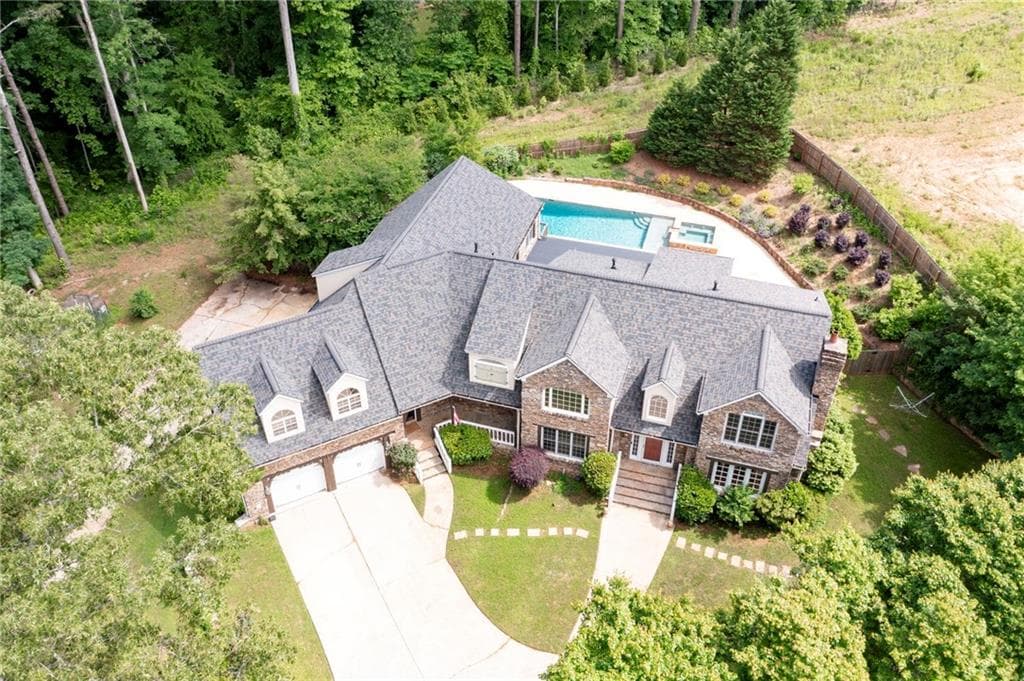 5 bedroom, 6 bathroom, 6,529 sq ft single family residence for sale at 355 Clark Creek Pass, Acworth, GA 30102 — photo 2