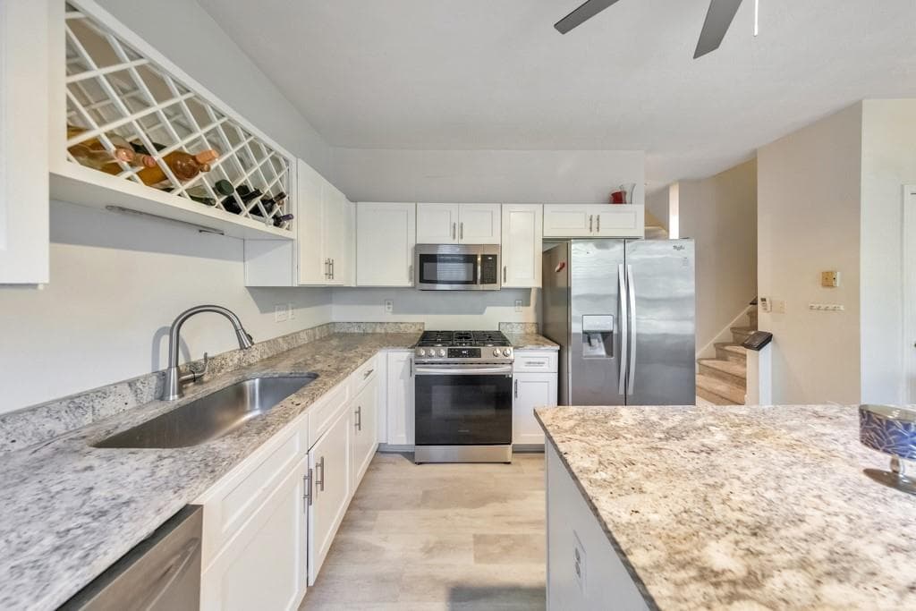 2 bedroom, 3 bathroom, 1,601 sq ft townhouse for sale at 2057 Pinnacle Pointe Drive, Norcross, GA 30071 — photo 9