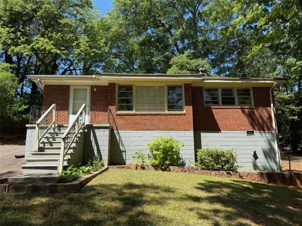 2 bedroom, 1 bathroom, 1,629 sq ft single family residence sold at 5529 Cypress Drive, Forest Park, GA 30297