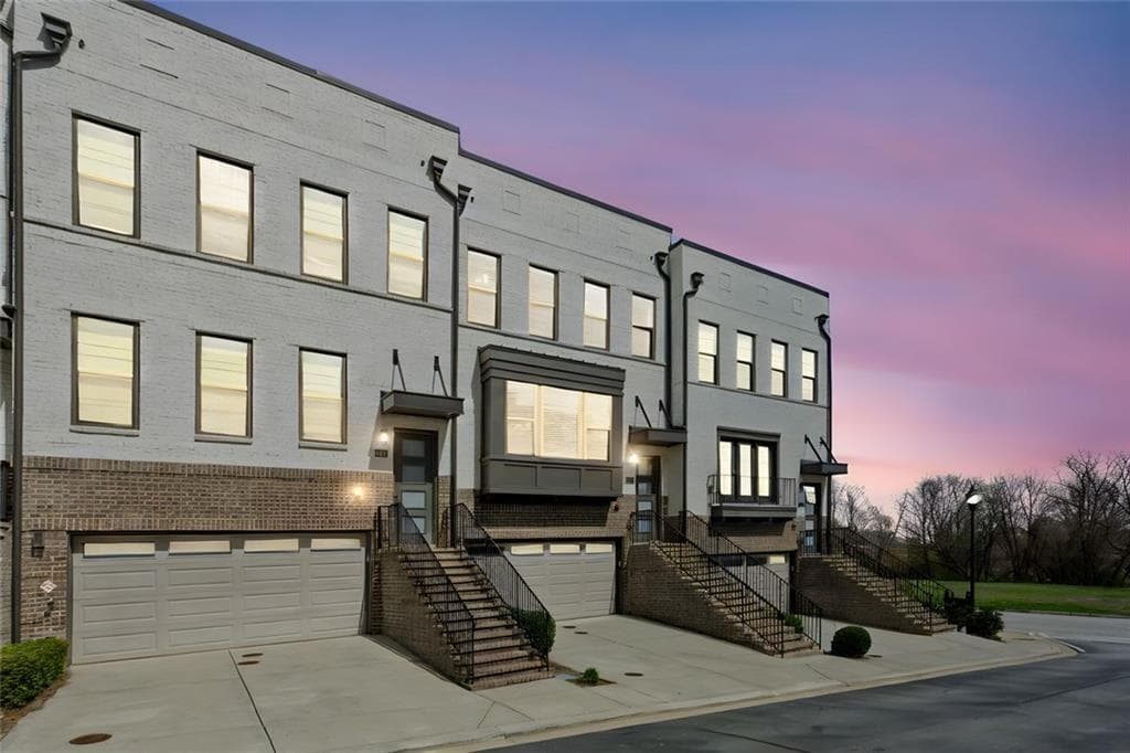 4 bedroom, 5 bathroom, 3,000 sq ft townhouse for sale at 2153 Hinton Drive, Smyrna, GA 30080 — photo 1 of 46