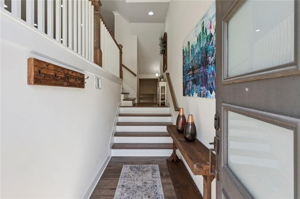 4 bedroom, 5 bathroom, 3,000 sq ft townhouse for sale at 2153 Hinton Drive, Smyrna, GA 30080 — photo 6
