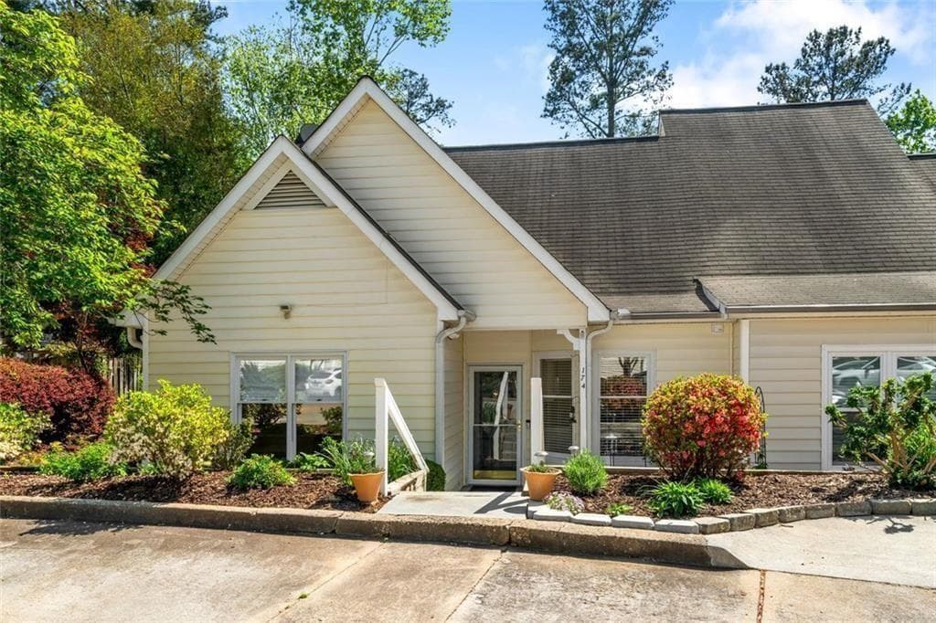 174 Victoria Way, Roswell, GA 30075 — most recent listing photo
