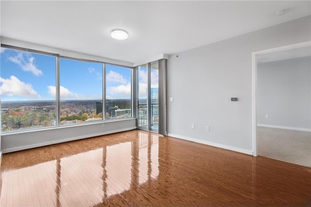 2 bedroom, 2 bathroom, 1,429 sq ft condominium for sale at 3338 Peachtree Road 2401, Atlanta, GA 30326 — photo 6