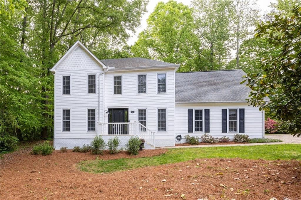 4 bedroom, 3 bathroom, 2,030 sq ft single family residence for sale at 12 Indian Lake Court, Hiram, GA 30141 — photo 1 of 44